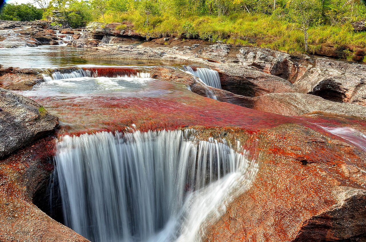 Los Ocho, pozos naturales de Caño Cristales